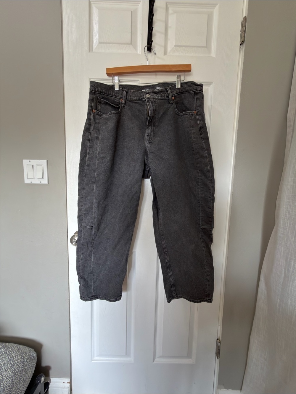 Women’s Old Navy Plus Size Gray Wash High-Rise Barrel Jeans - 18